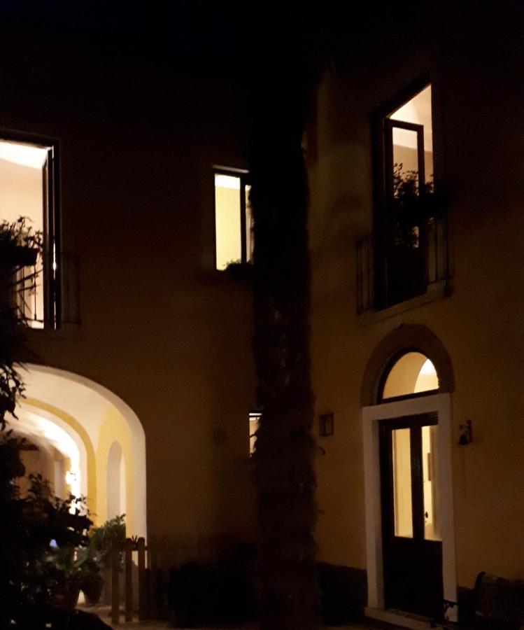 Dependance Royale Bed and Breakfast Καζέρτα Εξωτερικό φωτογραφία
